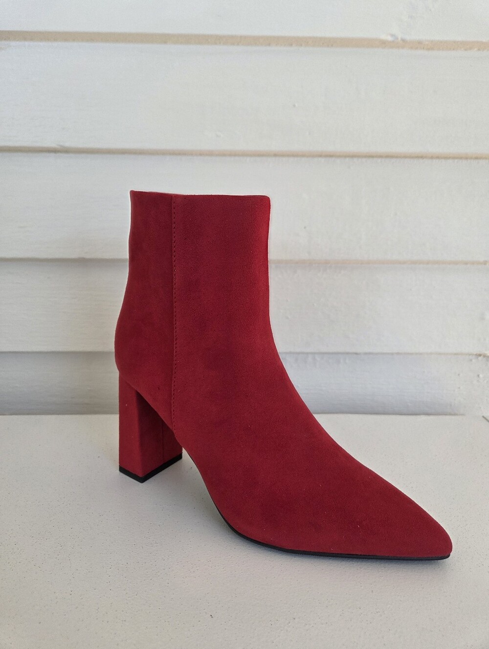 Wild Pair Imogenn Red Suede Block Heel Booties Size 5.5